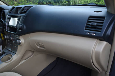 2013 Toyota Highlander Plus