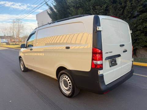 2016 Mercedes-Benz Metris