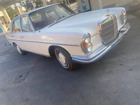 1970 Mercedes-Benz 280-Class