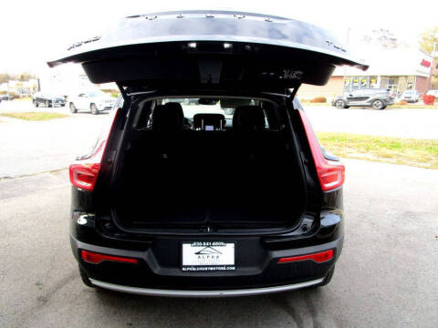 2020 Volvo XC40 T5 Momentum