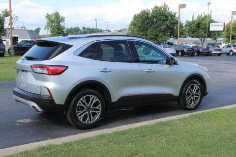 2020 Ford Escape SEL
