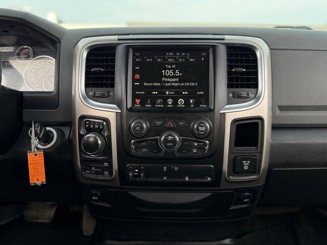 2017 RAM 1500 SLT