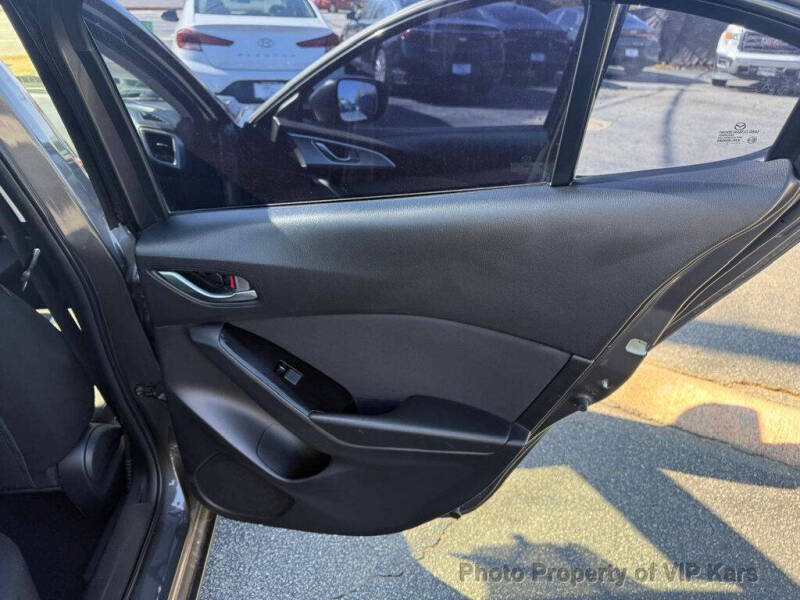 2017 Mazda MAZDA3 Sport