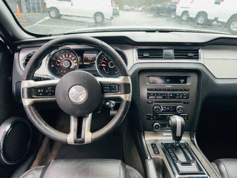 2014 Ford Mustang V6 Premium