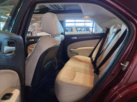 2018 Chrysler 300 Touring