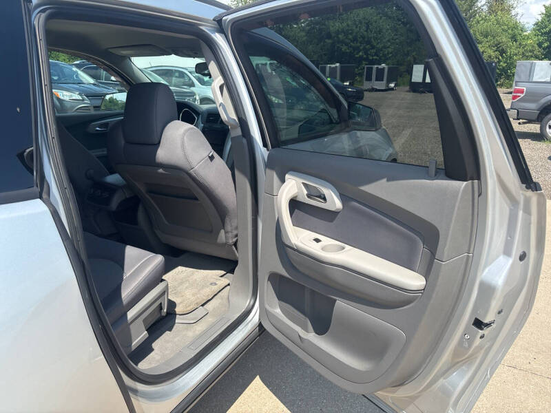 2012 Chevrolet Traverse LS