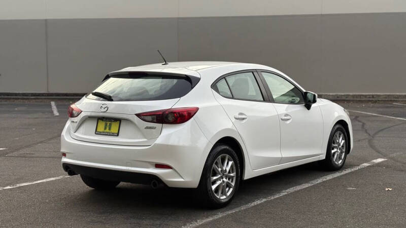 2017 Mazda MAZDA3 Sport