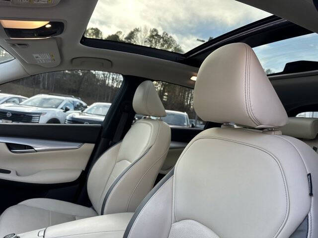 2022 Infiniti QX50 Essential