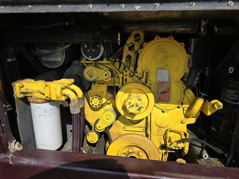 2004 Country Coach Magna