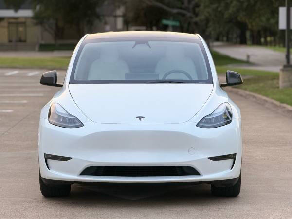 2023 Tesla Model Y Long Range
