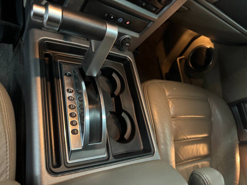 2003 HUMMER H2
