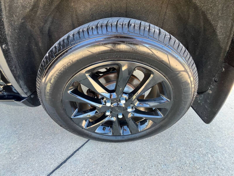 2020 Jeep Grand Cherokee Altitude photo 16