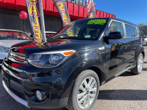 2019 Kia Soul for sale at Duke City Auto LLC in Gallup NM