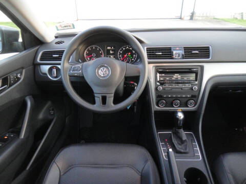 2013 Volkswagen Passat Wolfsburg Edition PZEV