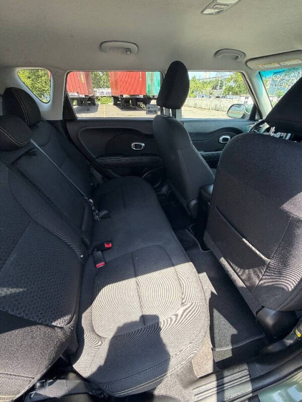 2014 Kia Soul +
