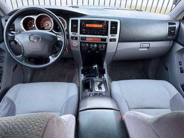 2004 Toyota 4Runner SR5