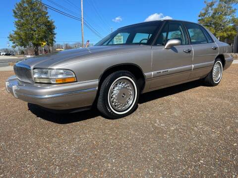 1996 Buick Park Avenue for sale at DABBS MIDSOUTH INTERNET in Clarksville TN