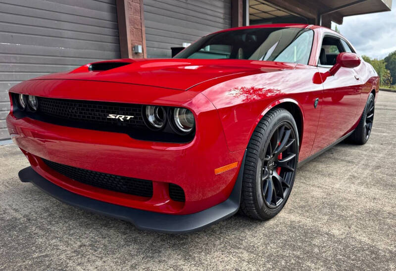 2015 Dodge Challenger SRT's photo