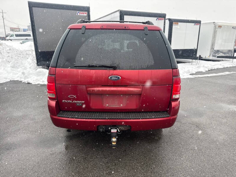 2004 Ford Explorer XLT