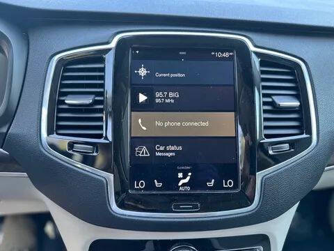 2017 Volvo XC90 T6 Momentum