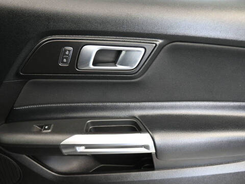 2021 Ford Mustang EcoBoost