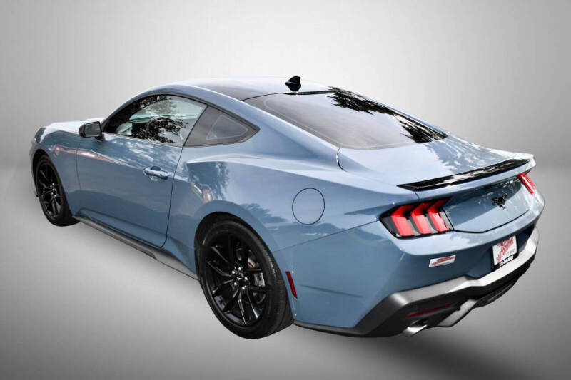 2024 Ford Mustang EcoBoost