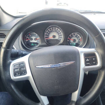 2012 Chrysler 200 Limited