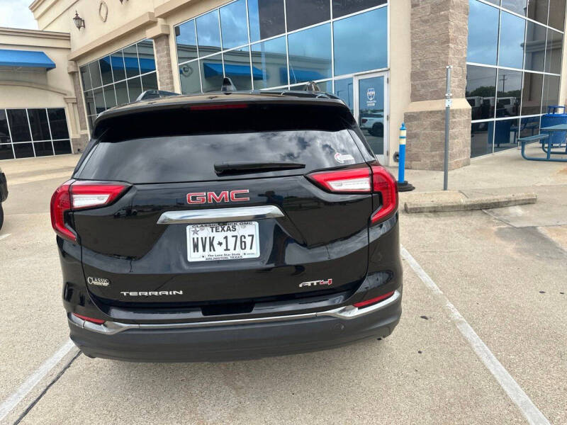 2023 GMC Terrain AT4