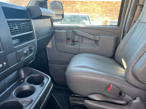 2019 GMC Savana 2500