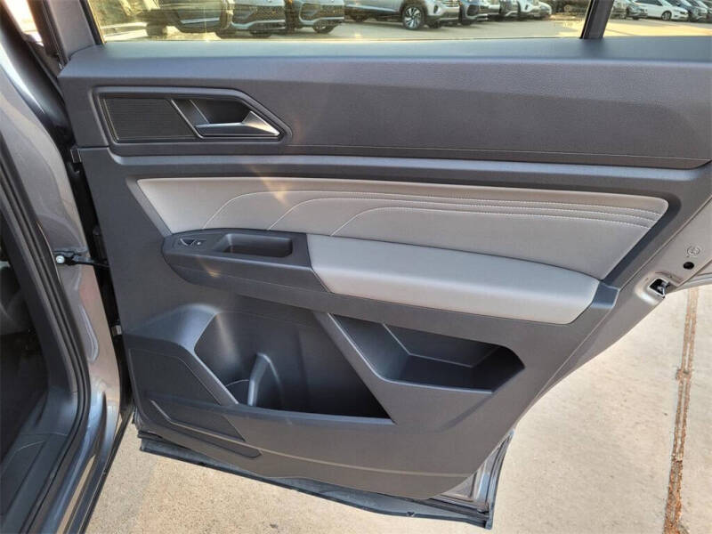 2023 Volkswagen Atlas Cross Sport SE