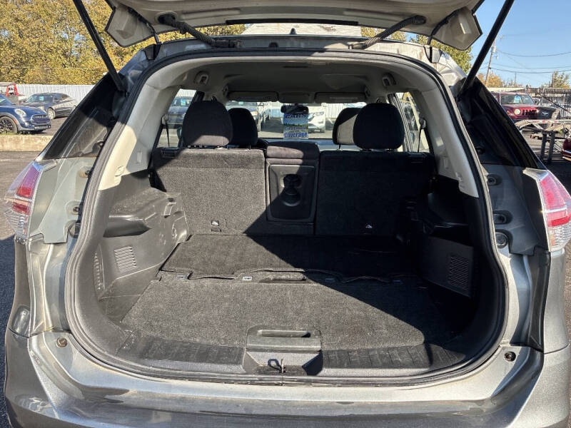 2016 Nissan Rogue SV