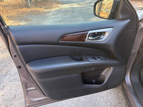 2014 Nissan Pathfinder Platinum