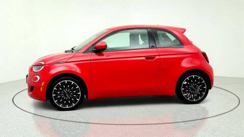 2024 FIAT 500e Inspi(RED)