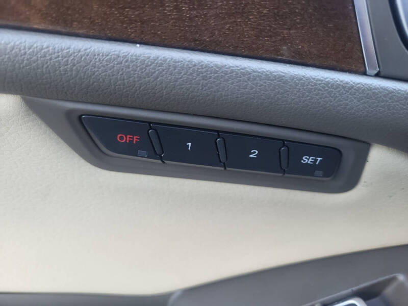 2015 Audi Q5 2.0T quattro Premium Plus