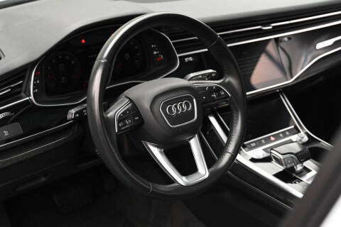 2020 Audi Q7 quattro Premium Plus 55 TFSI