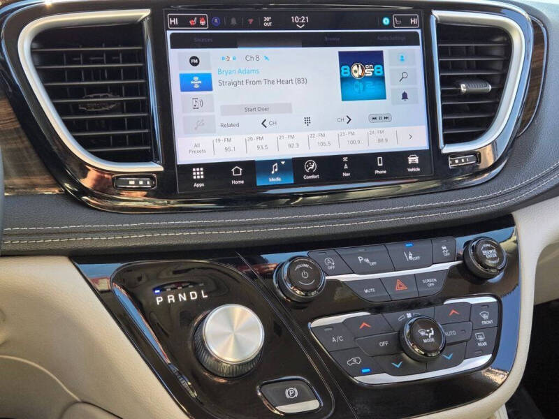 2024 Chrysler Pacifica Limited