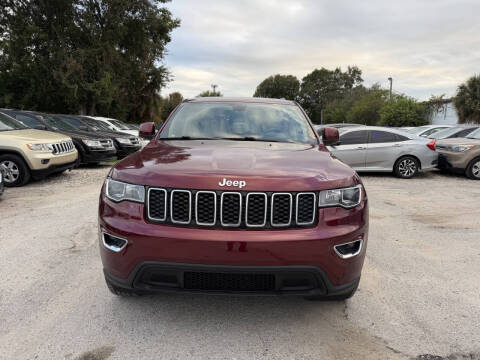 2017 Jeep Grand Cherokee Laredo