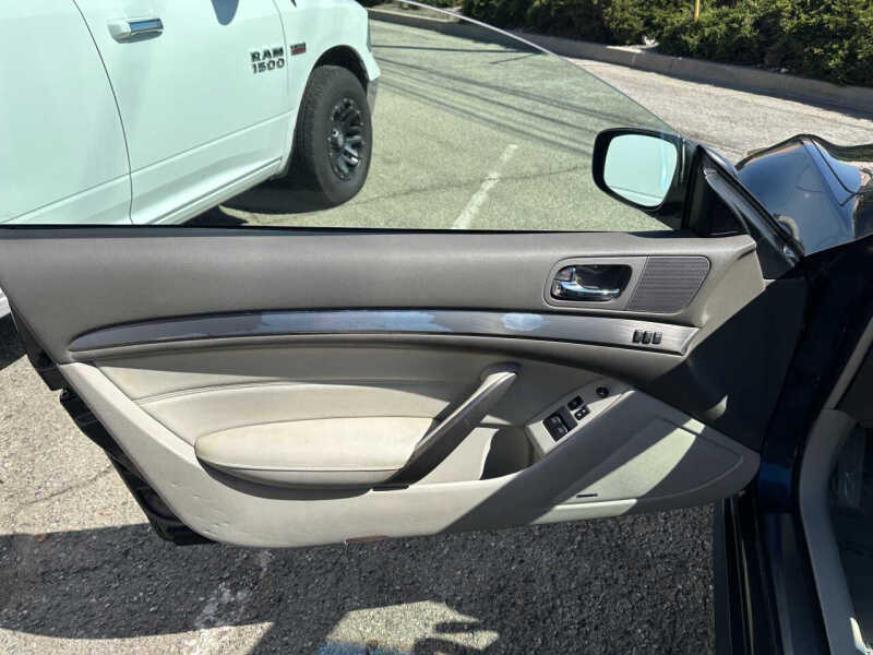 2011 Infiniti G37 Coupe Journey