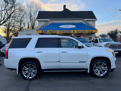 2018 Cadillac Escalade for sale at EEE AUTO SERVICES AND SALES LLC - CINCINNATI - Loveland in Cincinnati OH