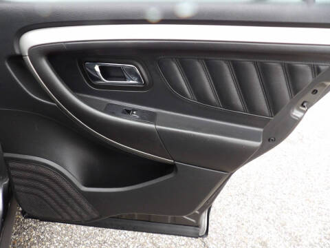 2018 Ford Taurus SEL