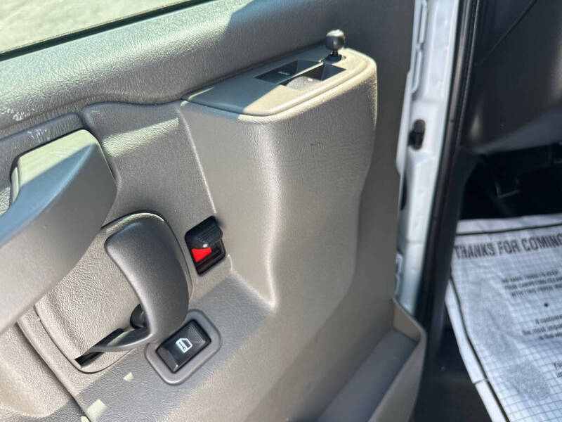 2022 Chevrolet Express 2500