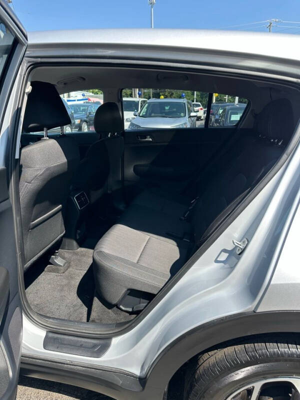 2022 Kia Sportage LX