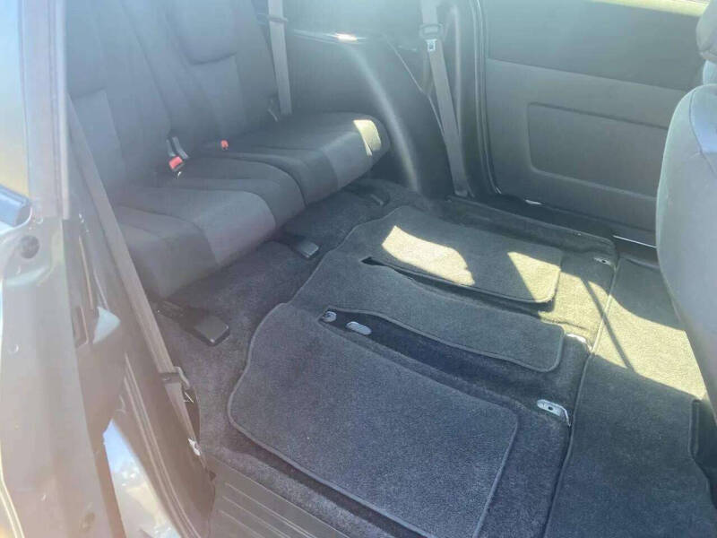 2015 Mazda MAZDA5 Sport
