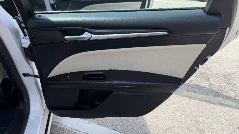 2017 Ford Fusion Platinum