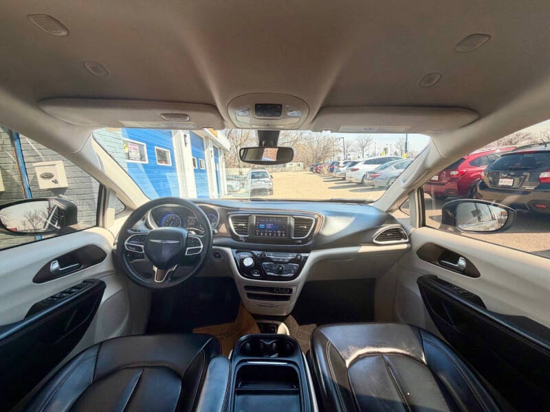 2021 Chrysler Voyager LXi