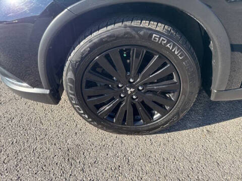 2020 Mitsubishi Outlander LE