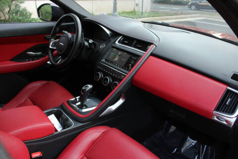 2018 Jaguar E-PACE P300 R-Dynamic HSE