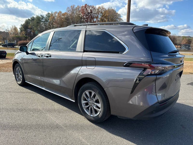 2023 Toyota Sienna