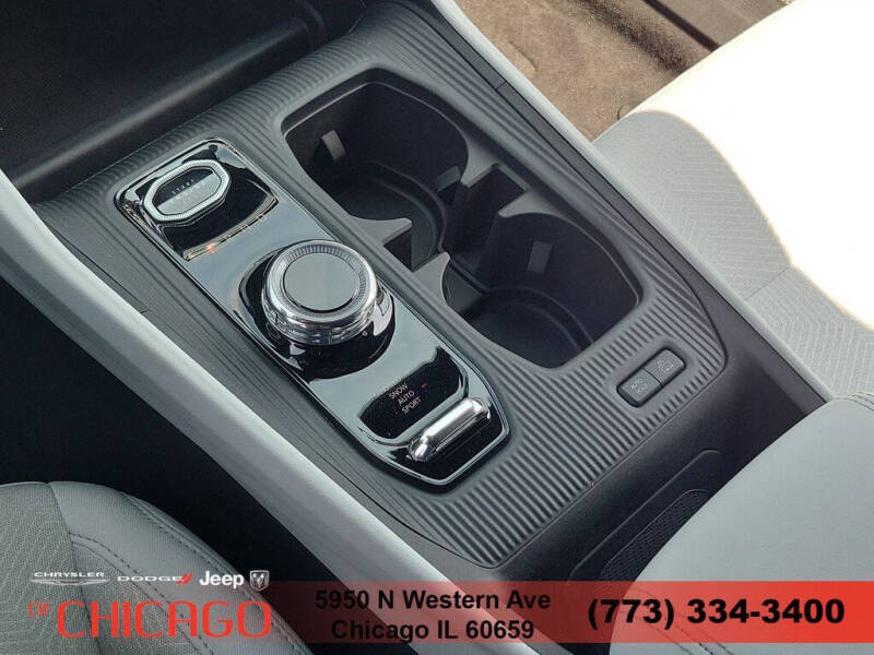 2026 Jeep Cherokee Laredo