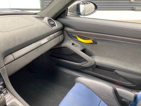 2023 Porsche 718 Cayman GT4 RS